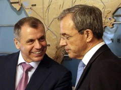 Французского политика сняли с должности за несанкционированную поездку в Крым