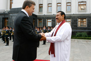 Инцидент с Януковичем на встрече с президентом Шри-Ланки