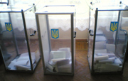 В 104 населенных пунктах Украины сегодня проходят выборы