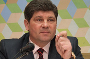 Янукович наградил мэра Луганска орденом