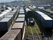 Около 1000 вагонов скопилось на российско-украинской границе