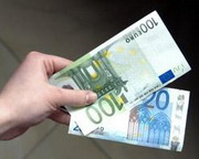 Евро уже продают по 11 грн