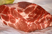 Импорт мяса в Украину снизился на 40%