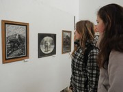 Во Львове открылась выставка глухих художников