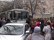 В Харькове сепаратисты напали на автобусы с силовиками
