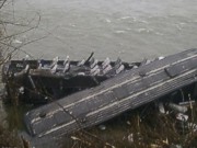 В Закарпатье рейсовый автобус упал в реку, есть пострадавшие