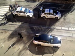 Киев: Водитель Bentley забросал полицейских долларами