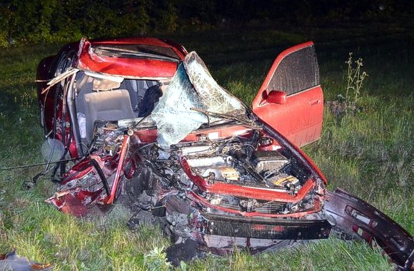 В Харькове Тойота врезалась в автобус, есть пострадавшие