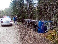 ДТП в России: Под Псковом опрокинулся автобус с украинскими моряками