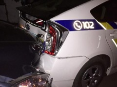 Киевлянин на чужой машине во время погони разбил два авто полиции