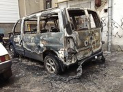В Харькове сожгли микроавтобус активистов местного Евромайдана