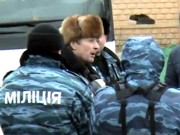 Избитого «Беркутом» соседа Януковича оштрафовали