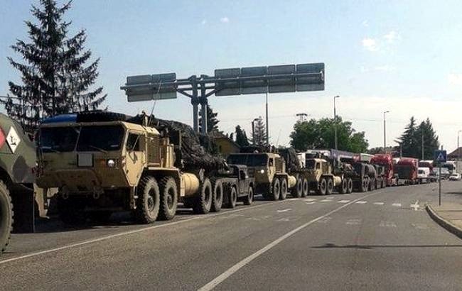 В Венгрии возле границы с Украиной обнаружена колонна военной техники