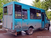 В Луганске снаряд попал в маршрутное такси: погибли 2 человека