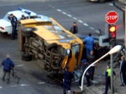 В Сумах столкнулись маршрутка и иномарка: 2 человека погибли, 15 травмированы