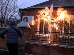 Харьковщина: «Азов» забросал «коктейлями Молотова» дом полицейского