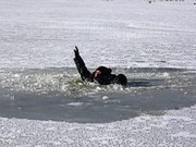 В Киеве супружеская пара погибла, провалившись под лед