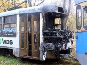 В Харькове трамвай не разминулся с бетономешалкой и загорелся