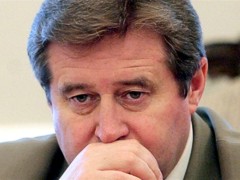 Экс-министра транспорта Винского избили и ограбили в собственном доме