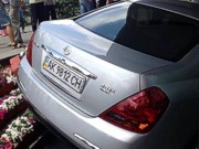 Стало известно, кто был за рулем влетевшего в пиццерию авто