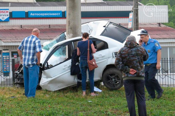 Возле Мариуполя в ужасном ДТП погиб 23-летний парень