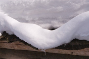 В Черниговской области под тяжестью снега обвалилась крыша школы