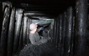 В Луганской области на нелегальной шахте прогремел взрыв