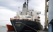 Сомалийские пираты захватили словенский балкер с украинцами на борту