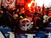 Украинские ультрас объявили перемирие из-за политического кризиса в стране