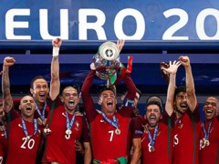 Португалия впервые выиграла чемпионат Европы по футболу