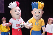 Болельщики назвали талисманы Евро-2012 Славек и Славко
